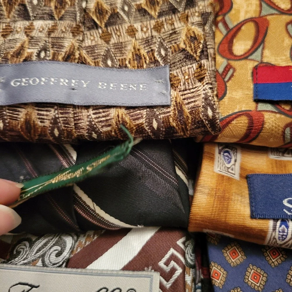 12 Necktie Lot Bundle Multicolor Silk Geometric Paisley Crafting Preppy Academia